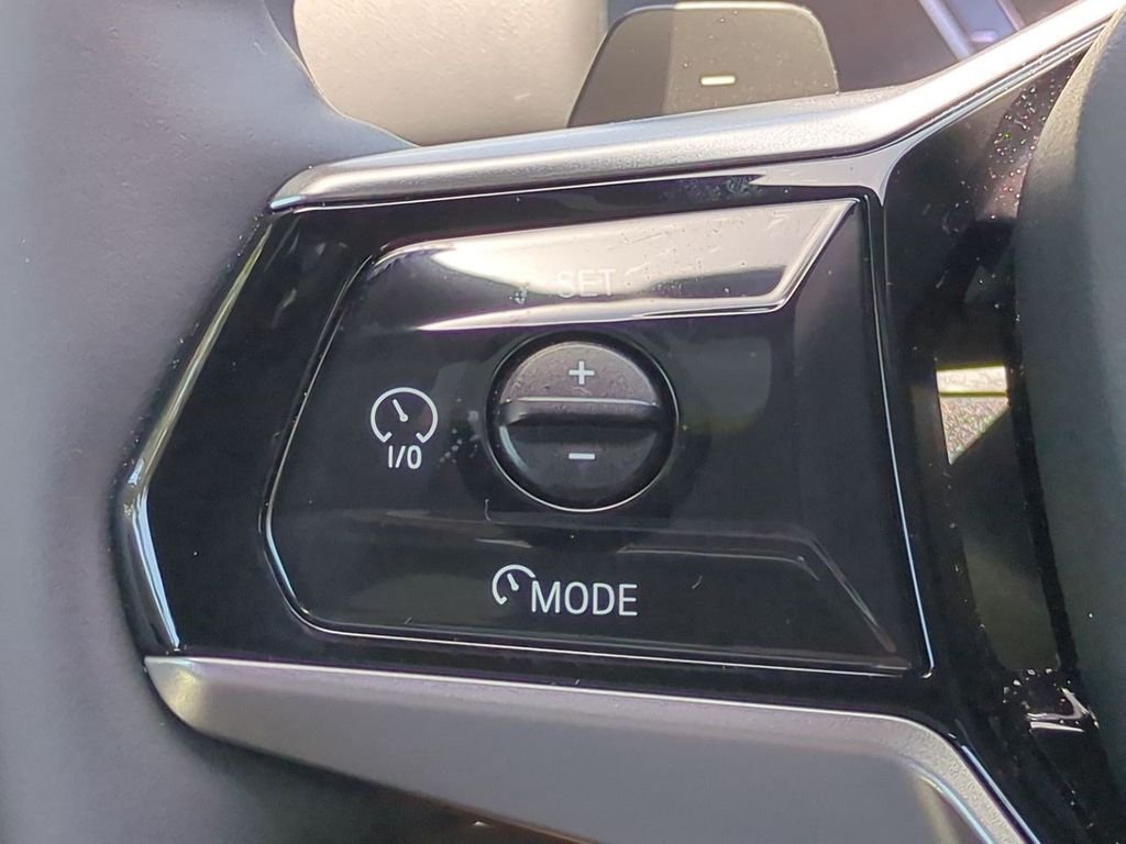 2026 BMW 5 Series 530i - Photo 25