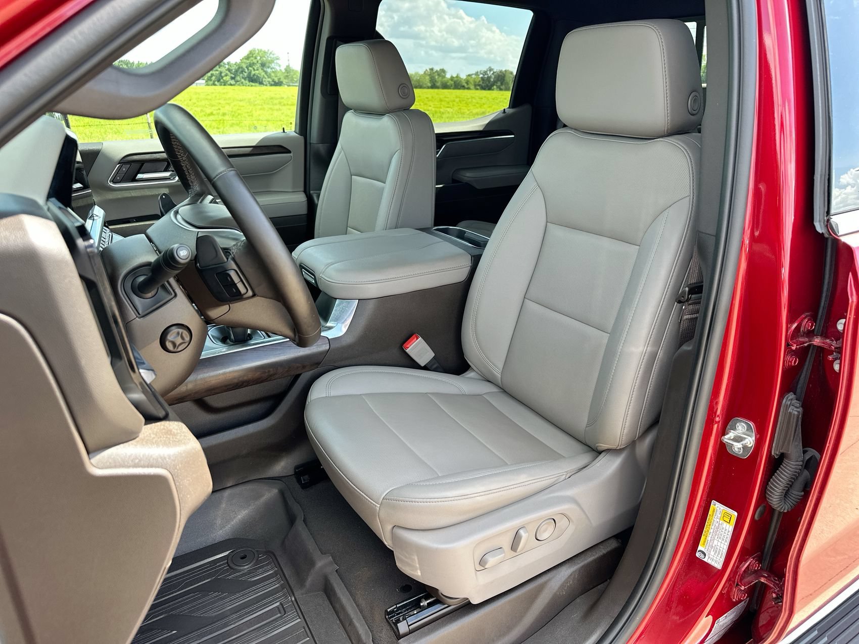 Used 2024 Volcanic Red GMC SLT image 11