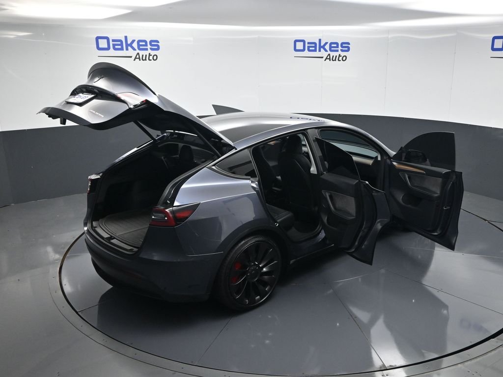 Used 2022 Midnight Silver Metallic Tesla Performance image 54