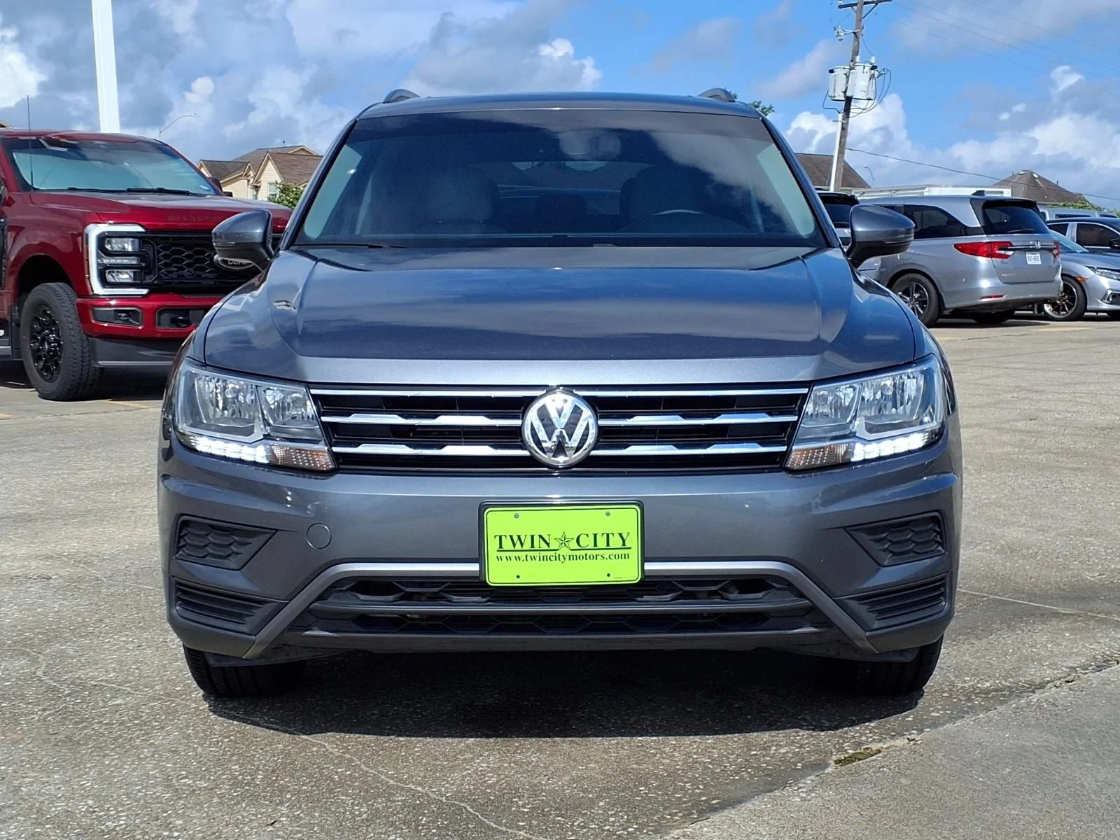 Used 2020 Gray Volkswagen 2.0T SE image 3