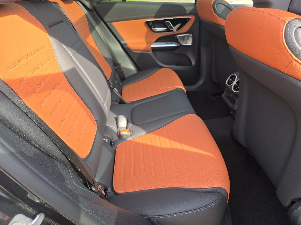 New 2027 Graphite Grey Metallic Mercedes-Benz GLC 300 image 59