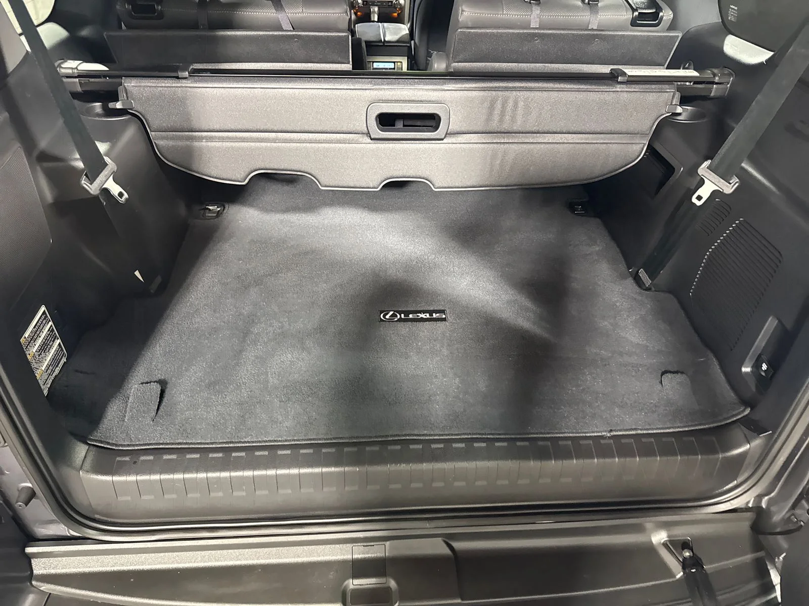 Used 2021 Gray Lexus 460 image 27