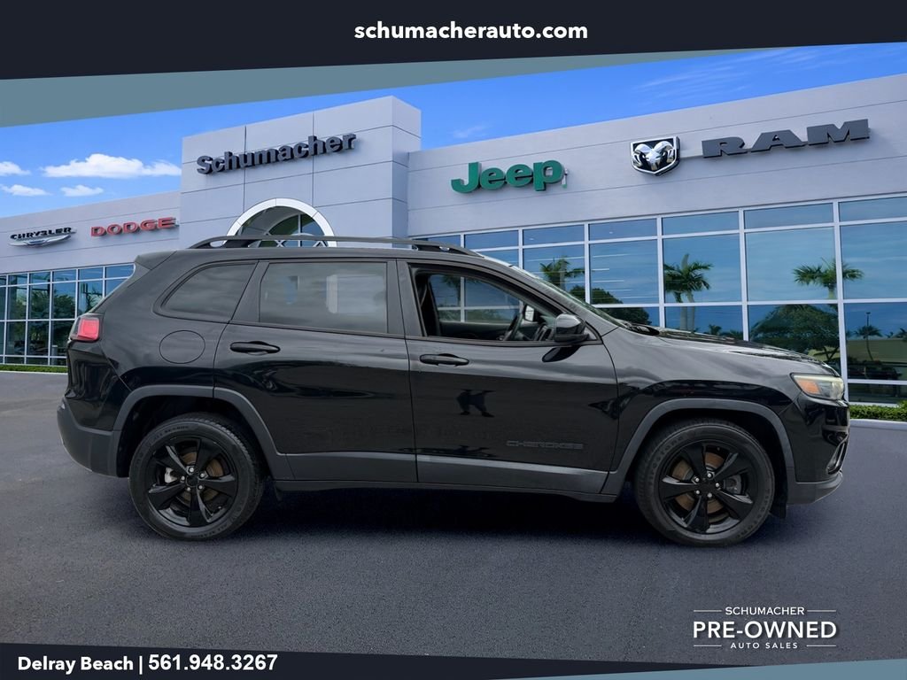 Used 2020 Black Jeep Latitude Plus image 8