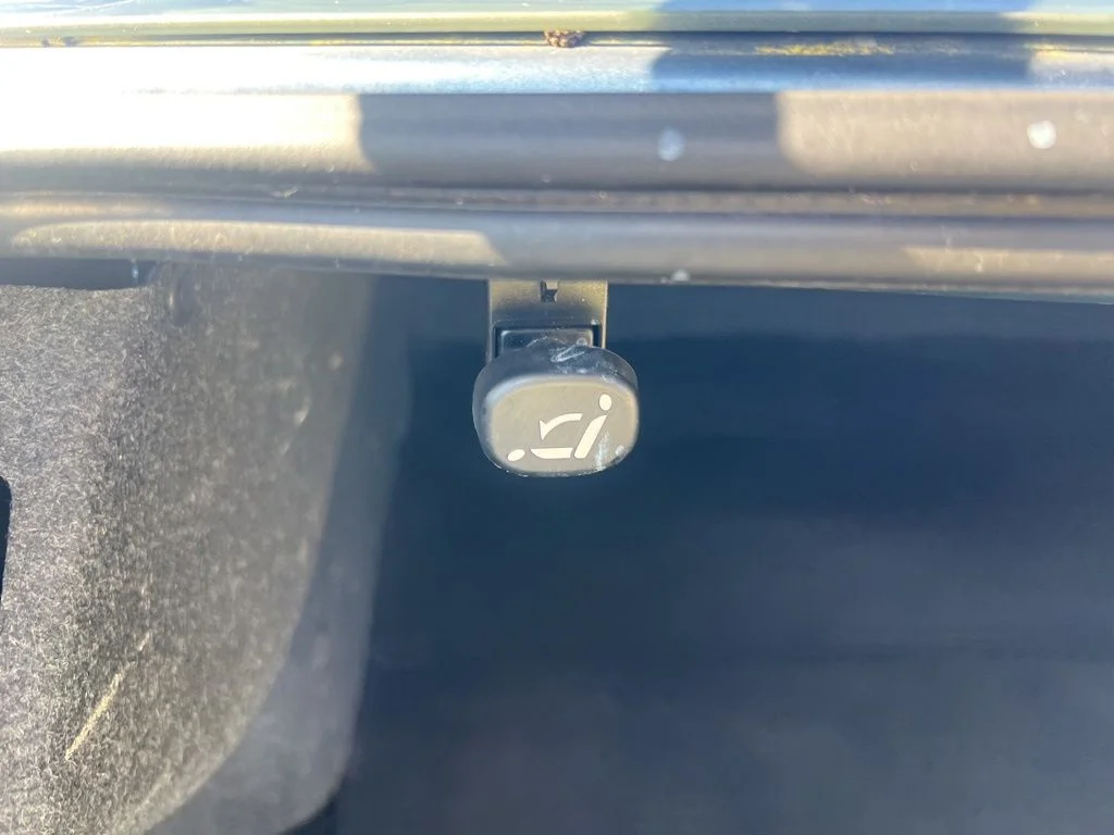 Used 2014 Blue Mazda i Grand Touring image 28