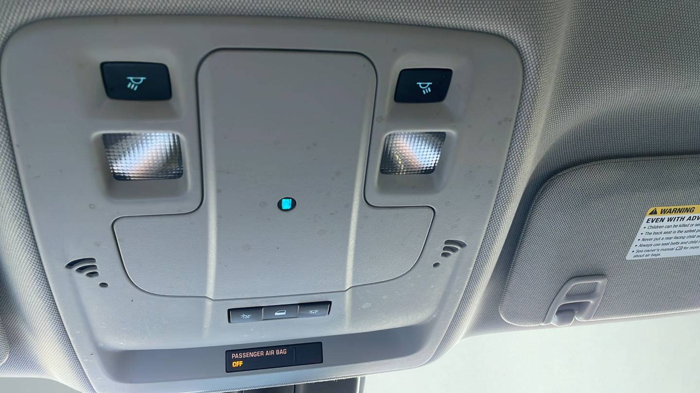 Used 2016 Silver Chevrolet LT image 27