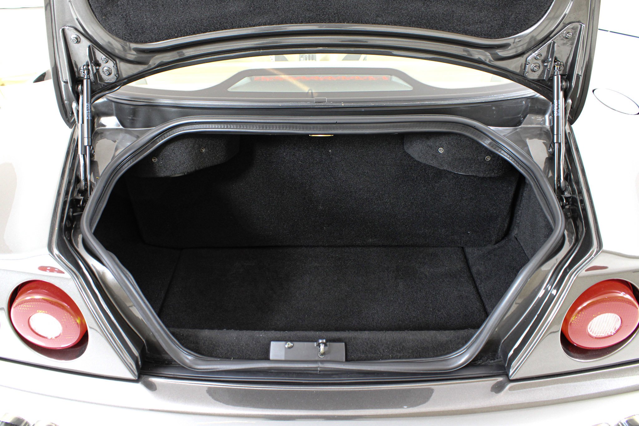 Used 2003 Gray Ferrari  image 42