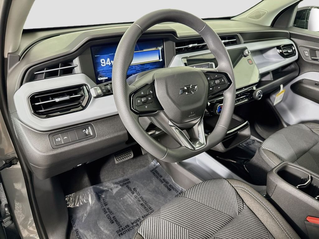 2027 Chevrolet Bolt LT - Photo 9