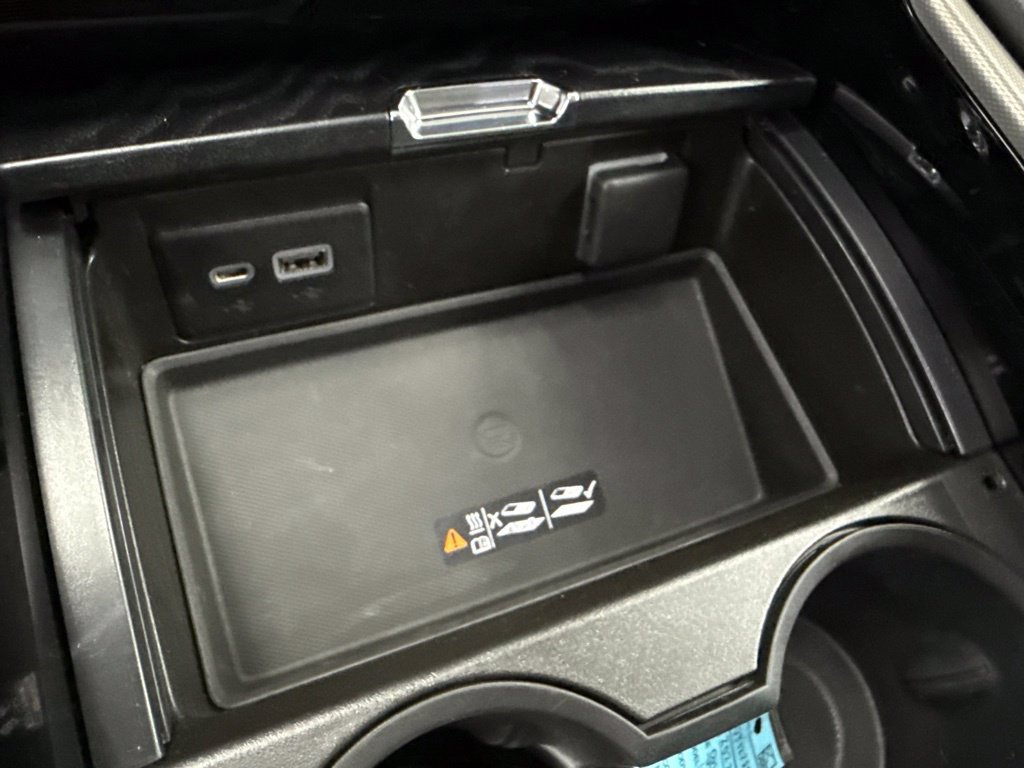 Used 2022 Black GMC Denali image 37