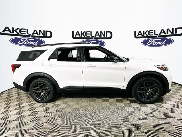 New 2026 White Ford ST-Line image 2
