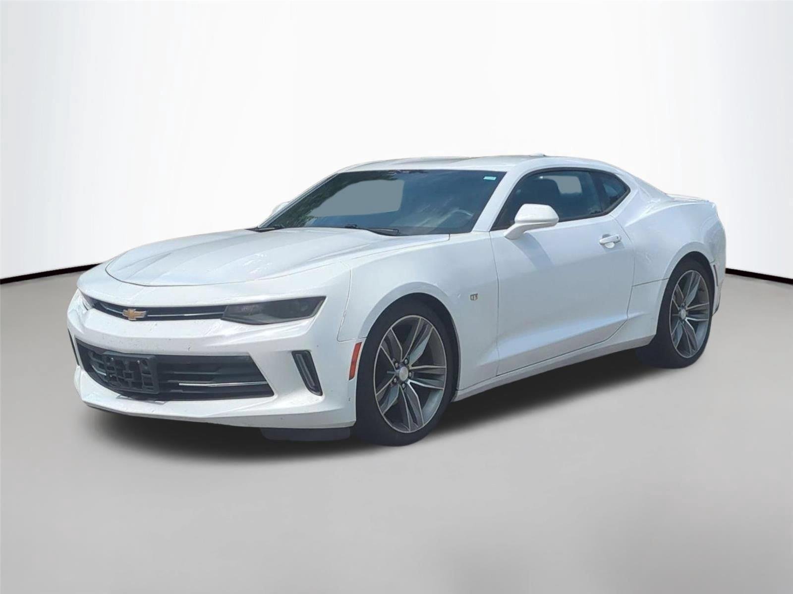 Used 2017 Summit White Chevrolet 1LT image 1