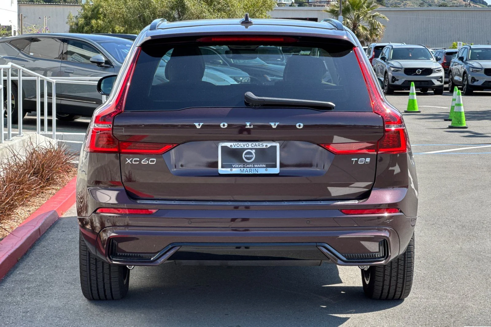 New 2026 Mulberry Red Volvo T8 Ultra image 7