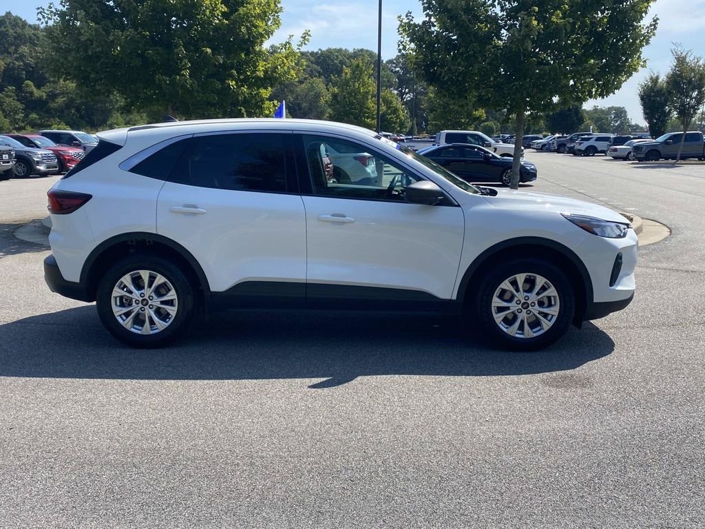 Certified Used 2024 Oxford White Ford Active image 2