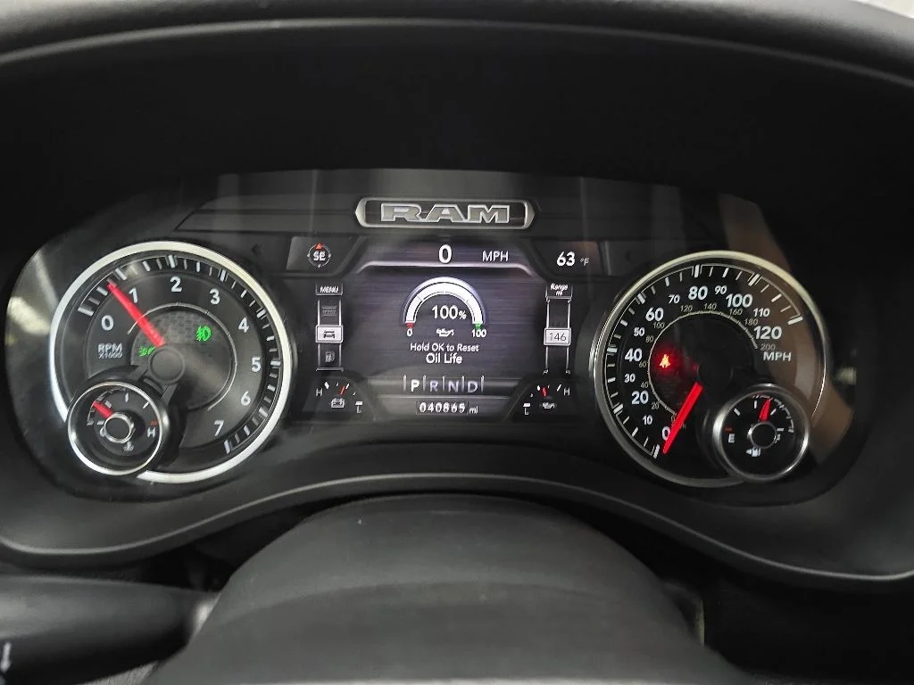 Used 2022 Blue Ram Big Horn/Lone Star image 21