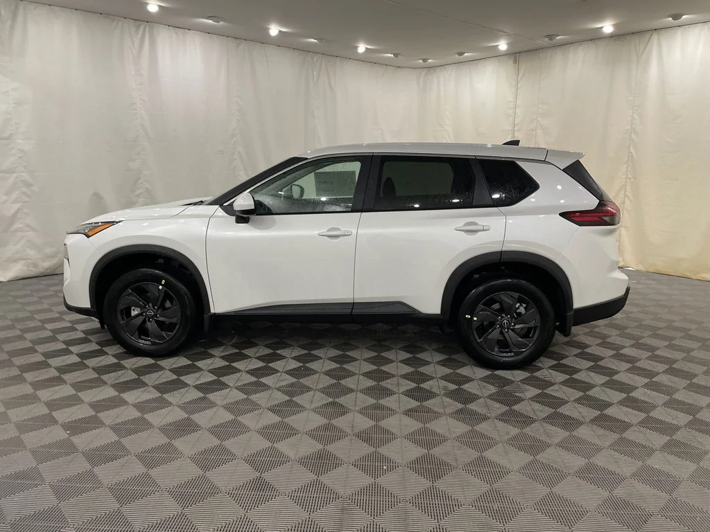 New 2026 Everest White Pearl TriCoat Nissan SV image 10