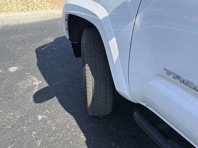 Used 2023 White Toyota SR5 V6 image 33