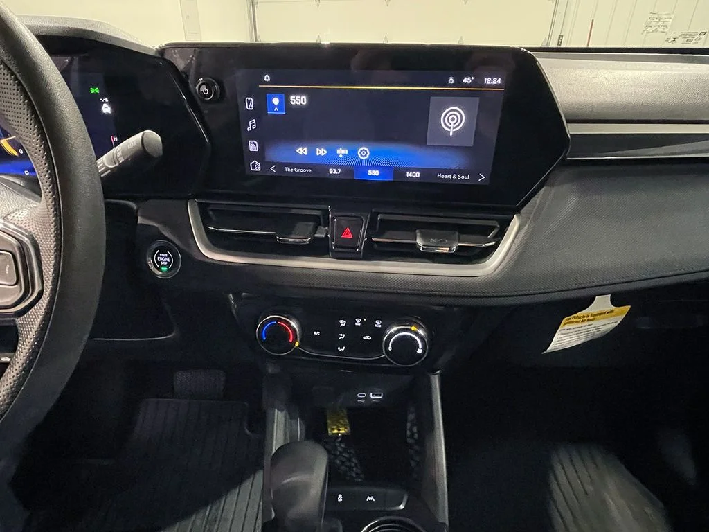 Used 2025 Gray Chevrolet LT image 29