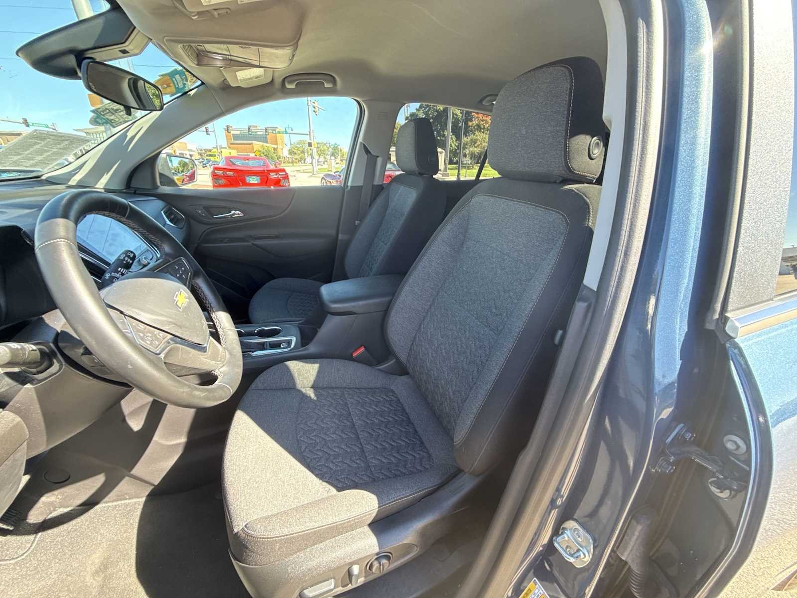 2024 Chevrolet Equinox LT - Photo 18