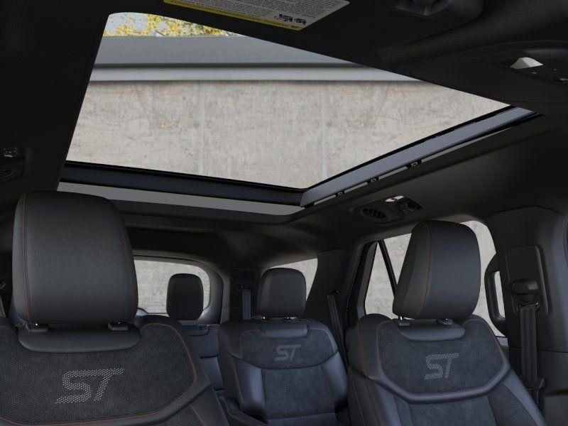 New 2026 Star White Metallic Tri-Coat Ford ST image 25