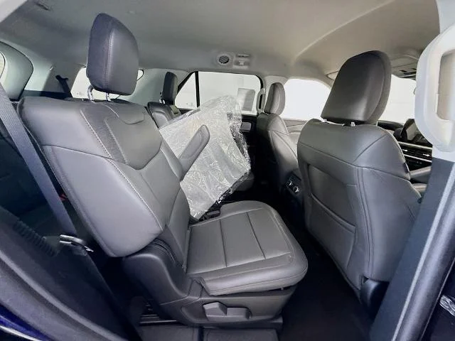 New 2026 Agate Black Metallic Ford Active image 61