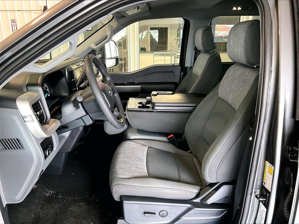 New 2026 Gray Metallic Ford XLT image 11