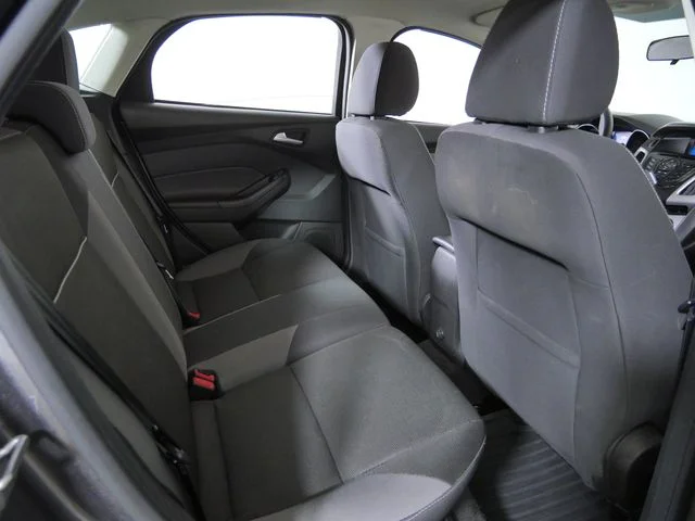 Used 2013  Ford SE image 15