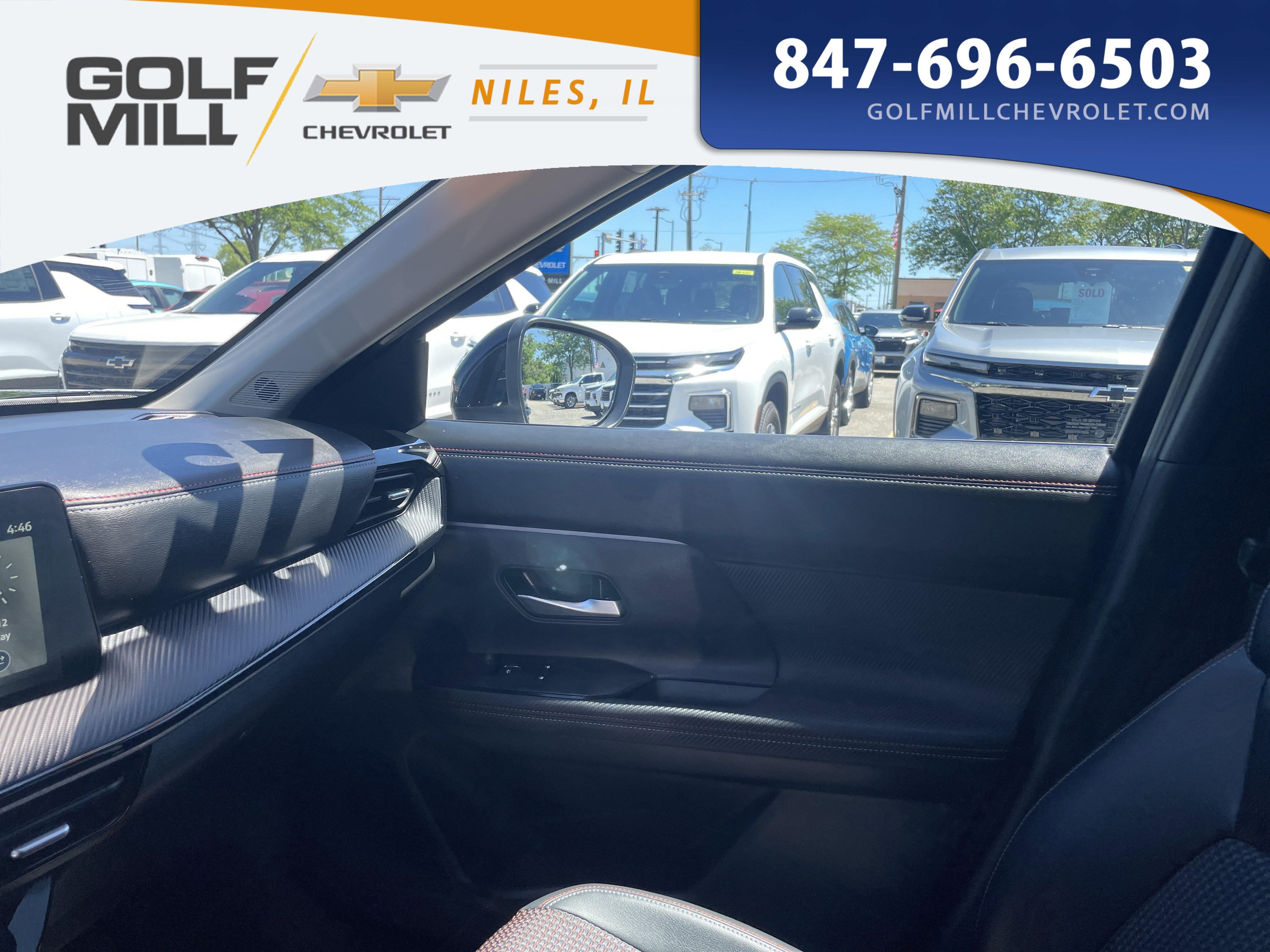 Used 2025 Super Black Nissan SR image 23