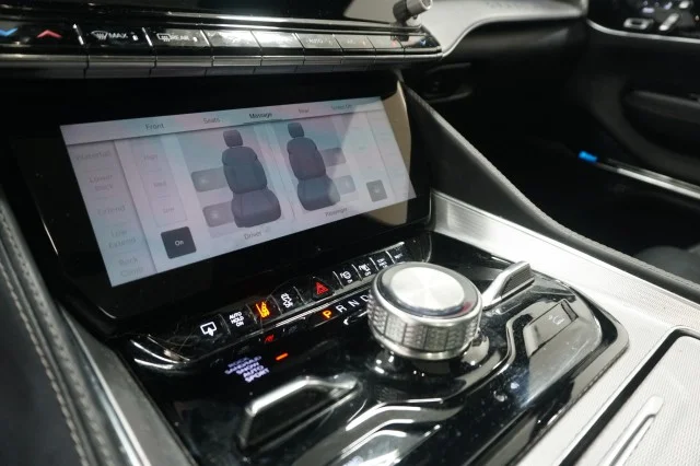 2023 Jeep Grand Wagoneer Series I - Photo 37