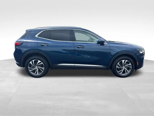 Used 2023 Sapphire Metallic Buick Essence image 7