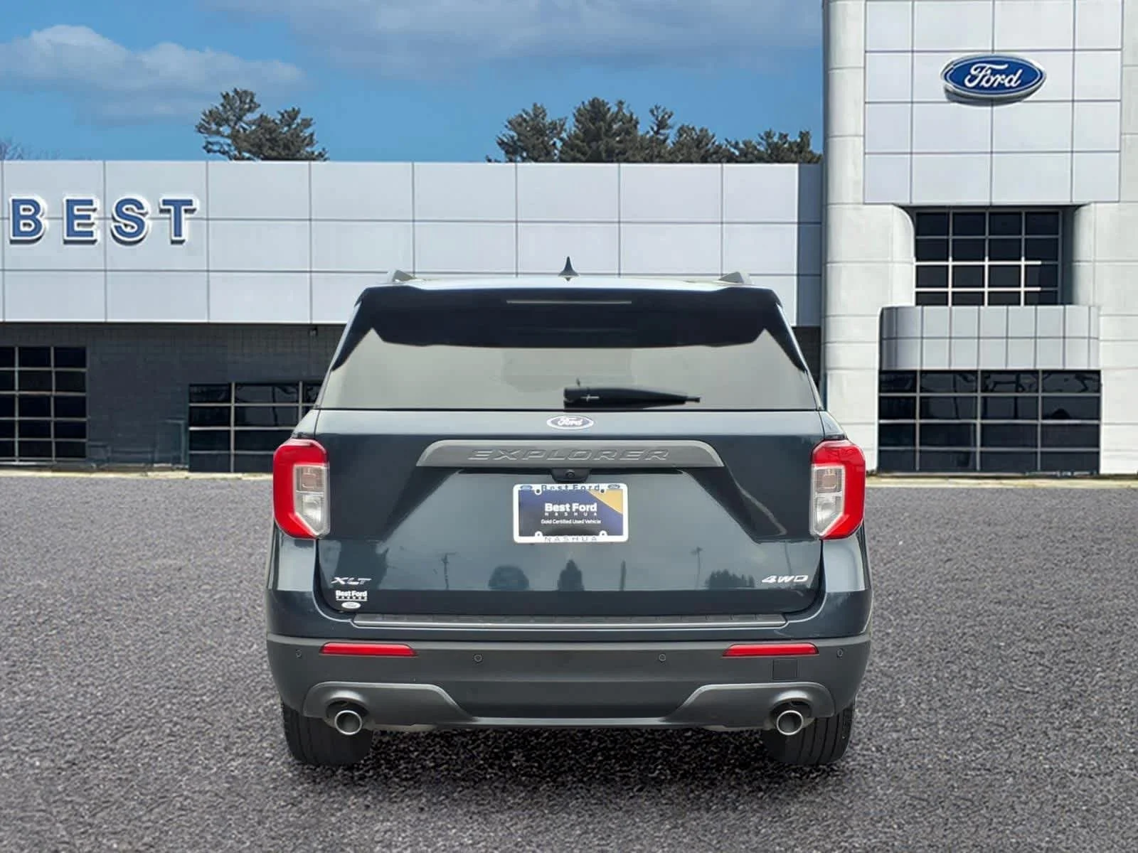 Used 2023 Stone Blue Ford XLT image 5