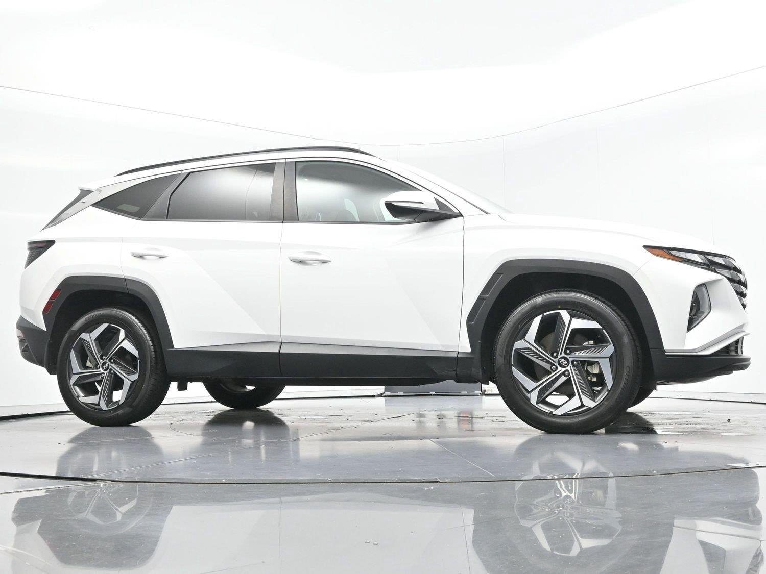 Used 2023 Serenity White Pearl Hyundai SEL image 45