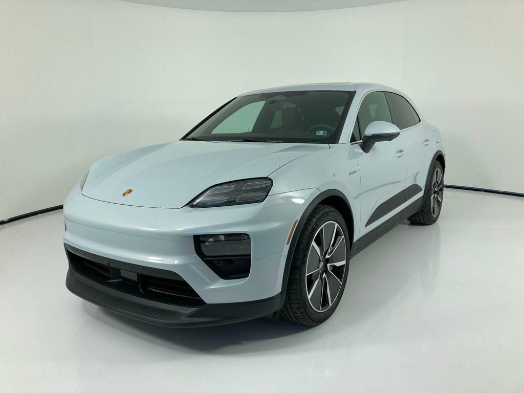 2025 Porsche Macan S