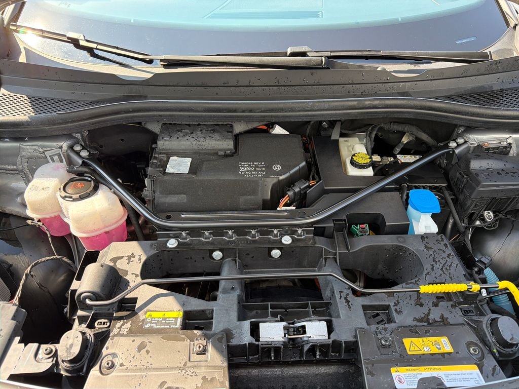 Certified Used 2024 Silver Mist Metallic Volkswagen Pro S image 24