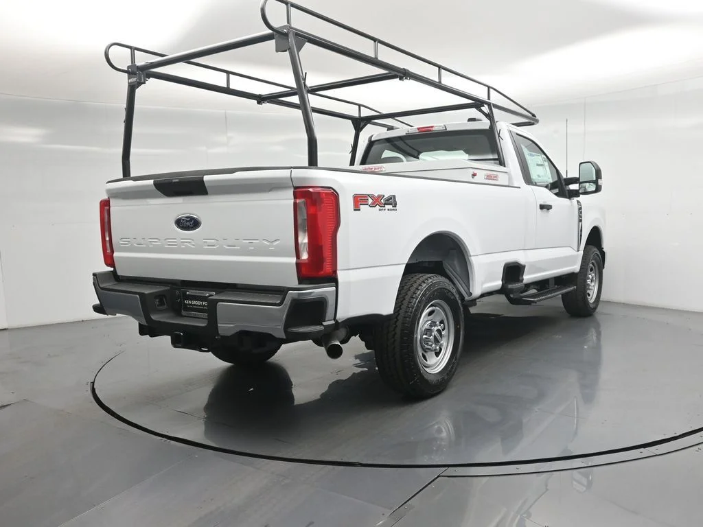 New 2026 Oxford White Ford XL image 19