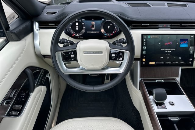 New 2026 Carpathian Grey Land Rover SE image 13