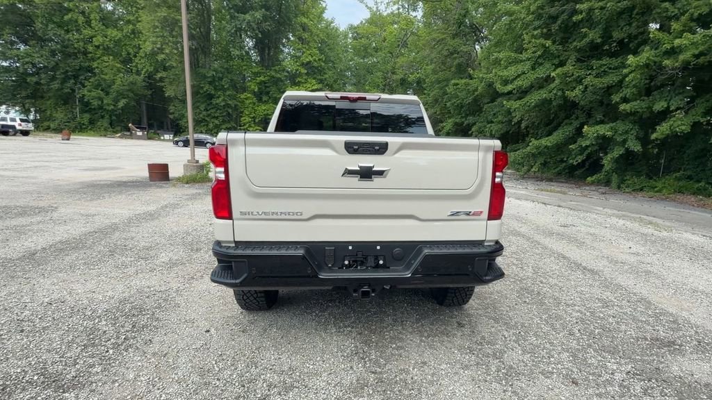 2026 Chevrolet Silverado 1500 ZR2 - Photo 7