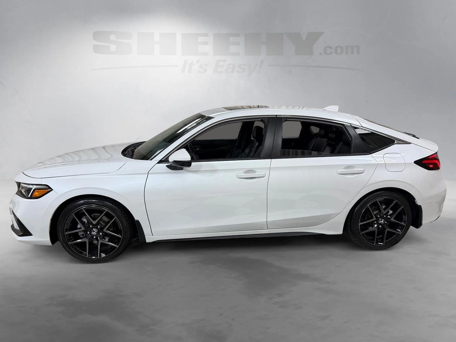 Used 2024  Honda Sport Touring image 15