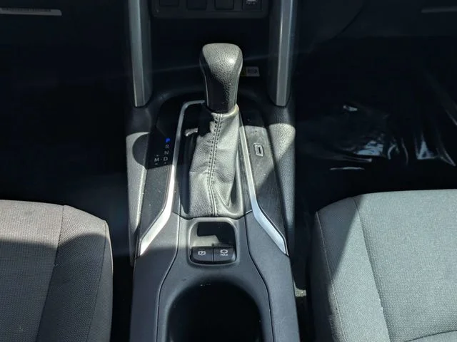 Used 2022 Red Toyota LE image 19