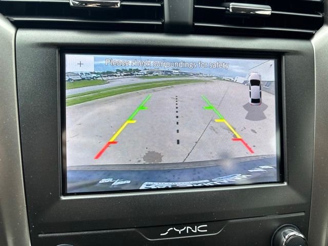 Used 2020 Black Ford SE image 25