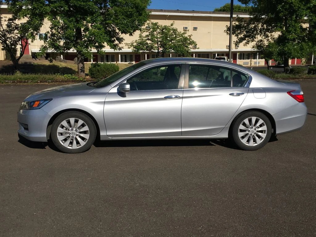 Used 2015  Honda EX-L image 3