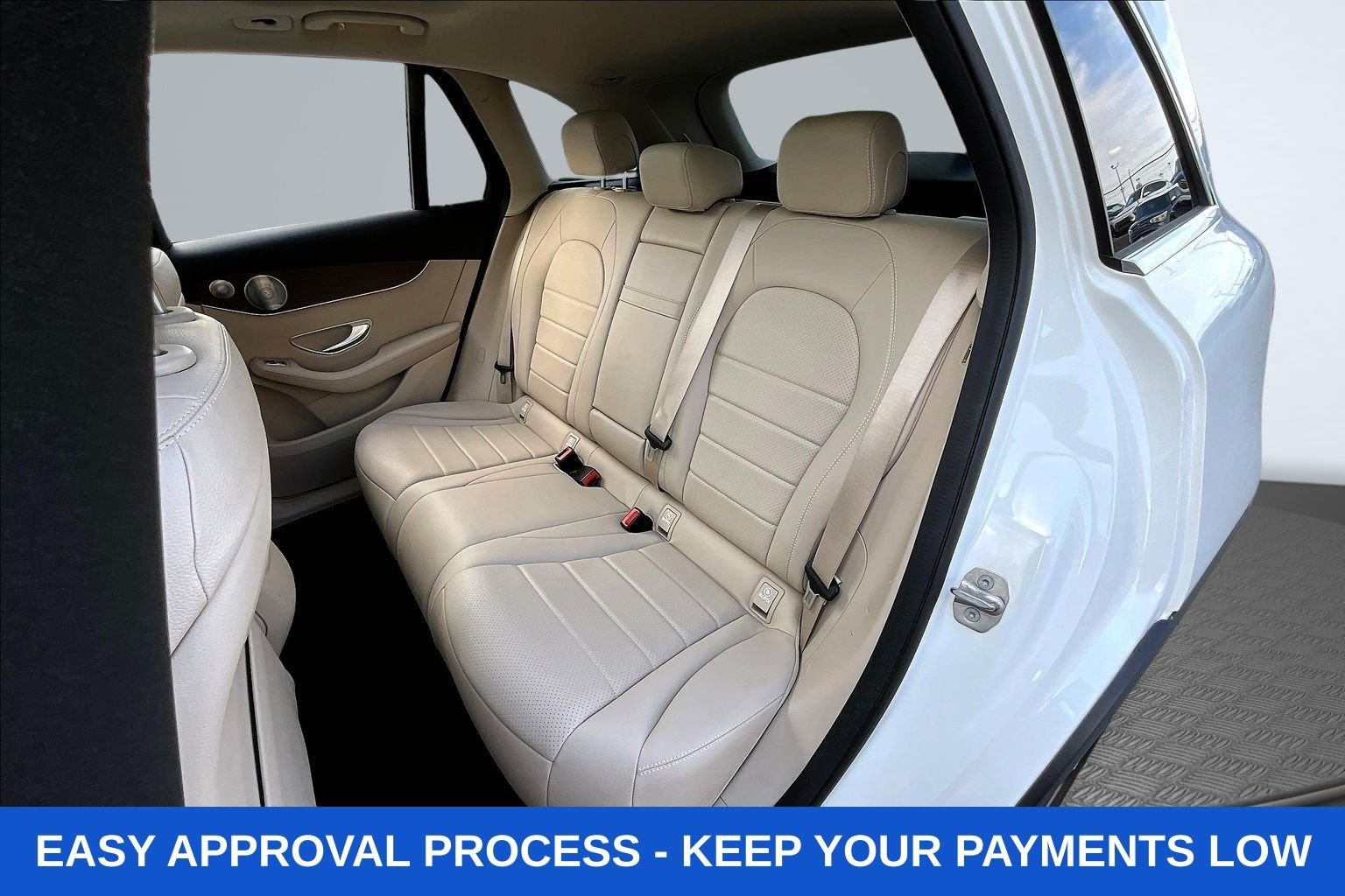 Used 2020 White Mercedes-Benz GLC 300 image 24