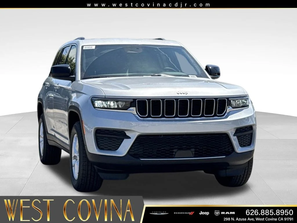 New 2026 Silver Zynith Exterior Paint Jeep  image 4