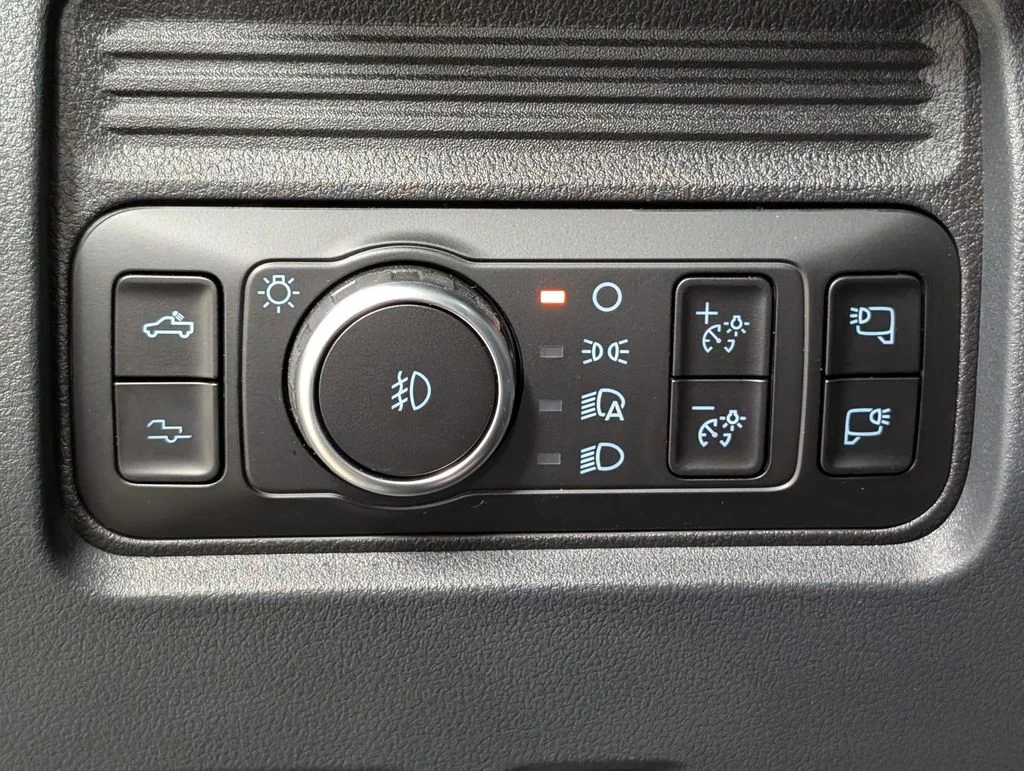 New 2026 Avalanche Ford F-350® Platinum® image 15