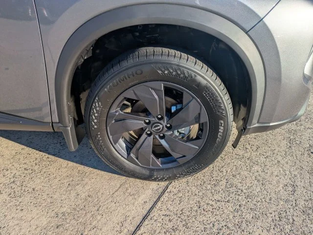 New 2027  Nissan SV image 12