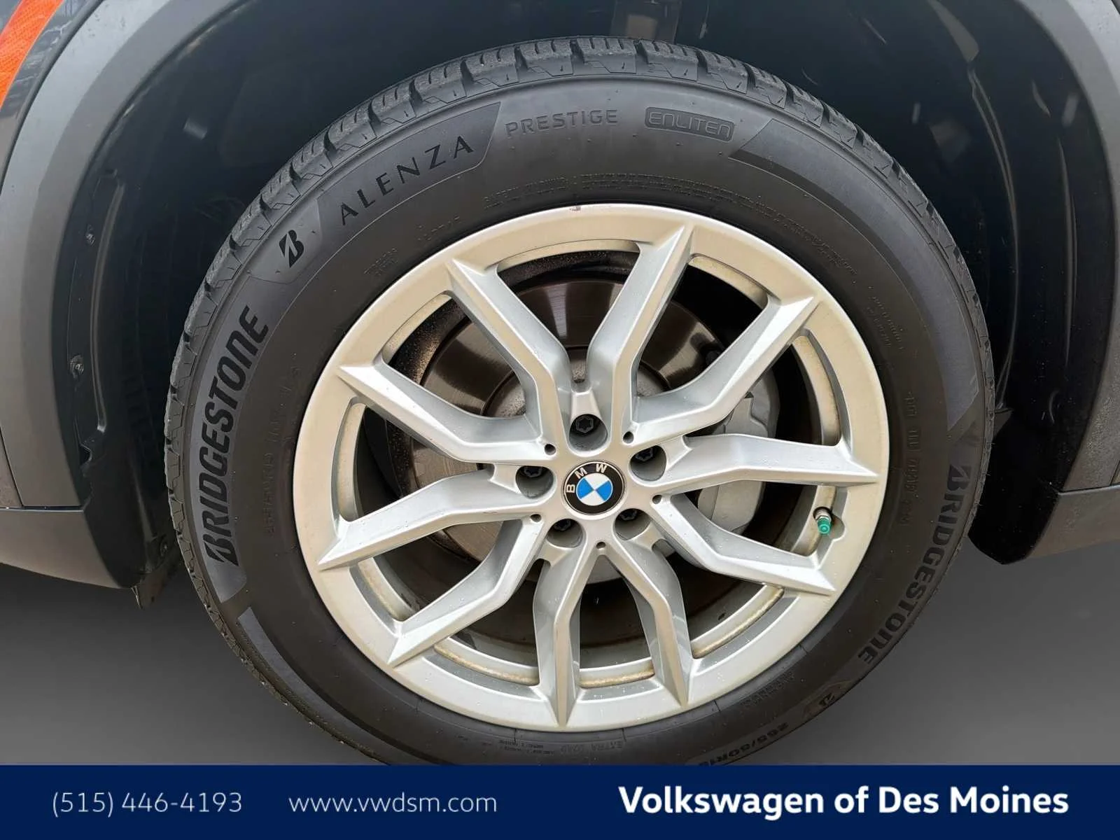 Used 2019 Dark Graphite Metallic BMW xDrive40i image 8