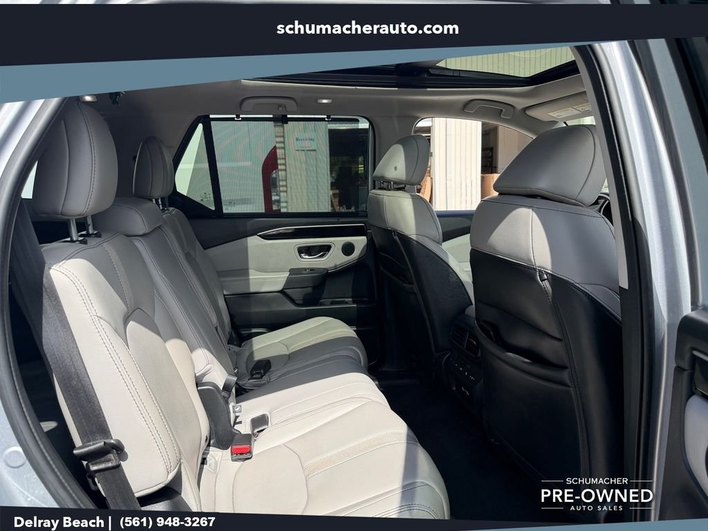 Used 2023 Silver Honda Touring image 17
