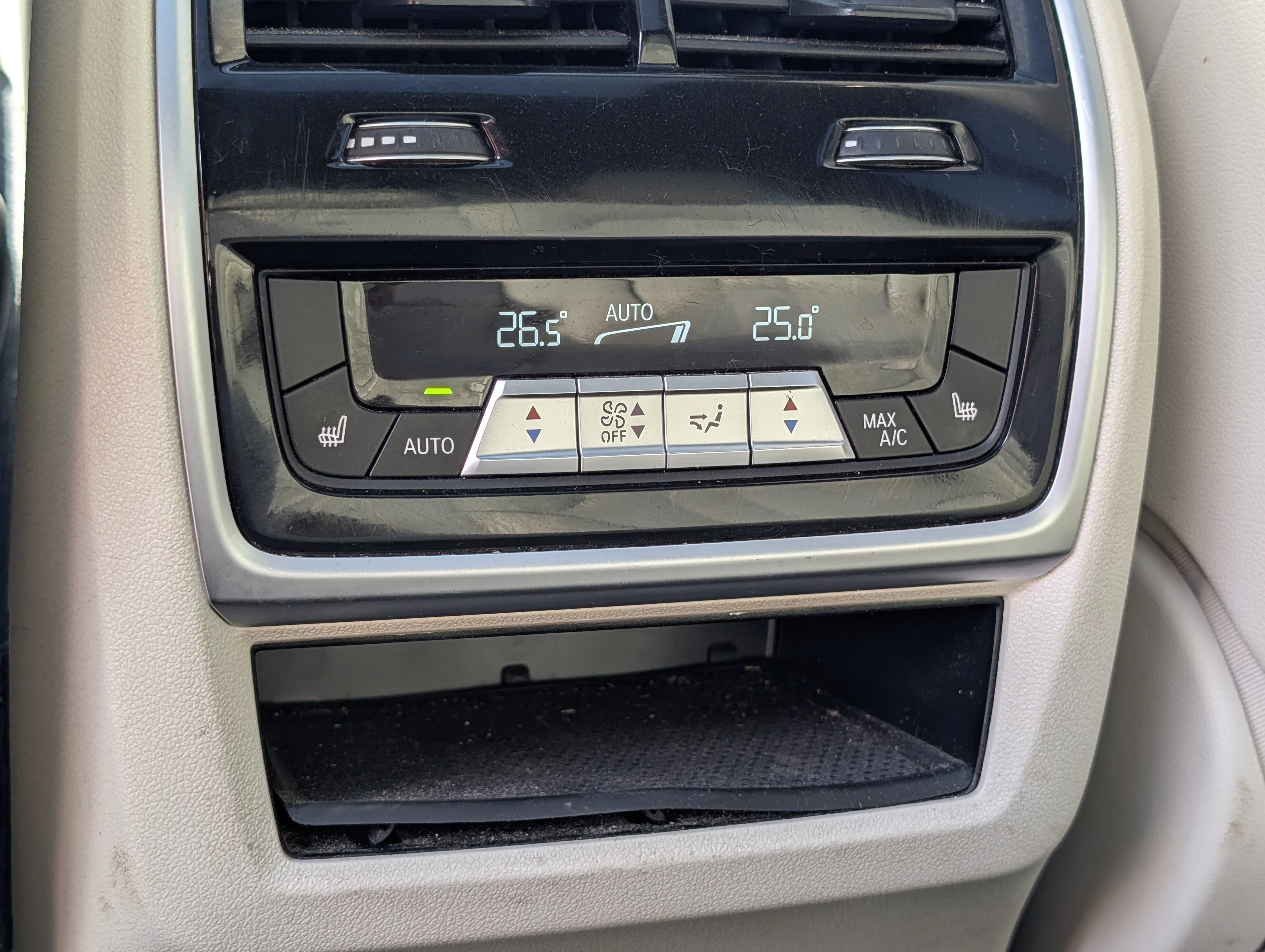 Used 2022 Manhattan Metallic BMW xDrive40i image 22