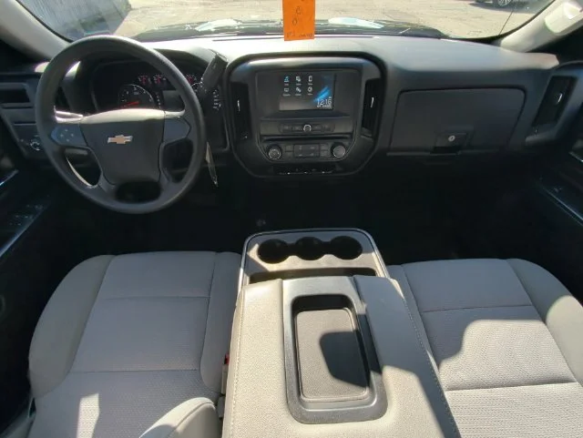 Used 2018 Black Chevrolet Custom image 28