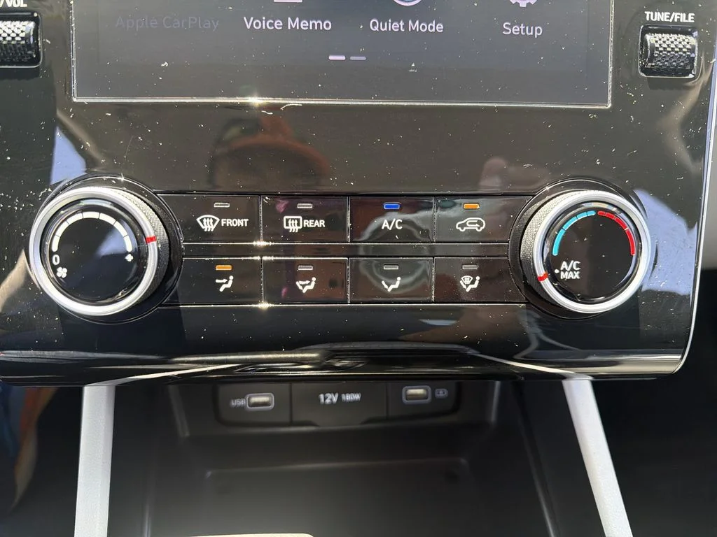 Used 2022 Blue Hyundai SE image 16
