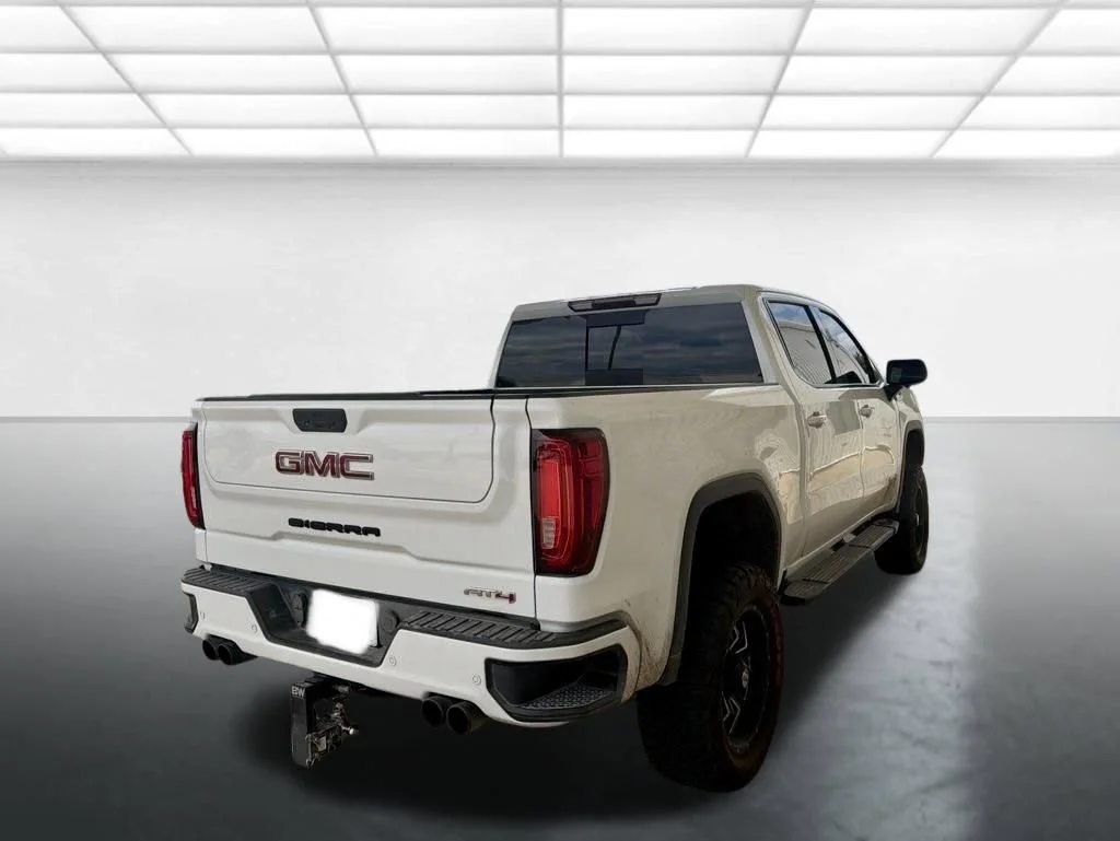 2019 GMC Sierra 4WD Crew Cab Short Box AT4's photo