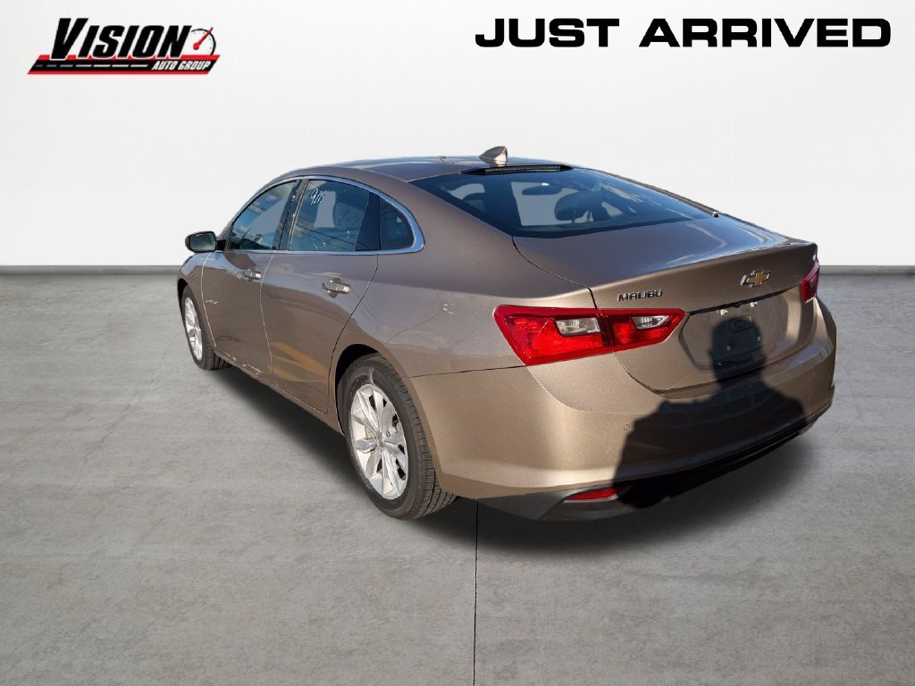 Used 2024 Gray Chevrolet LT image 7